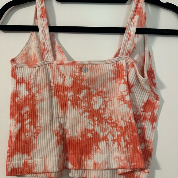 Top - Picture 2 of 3